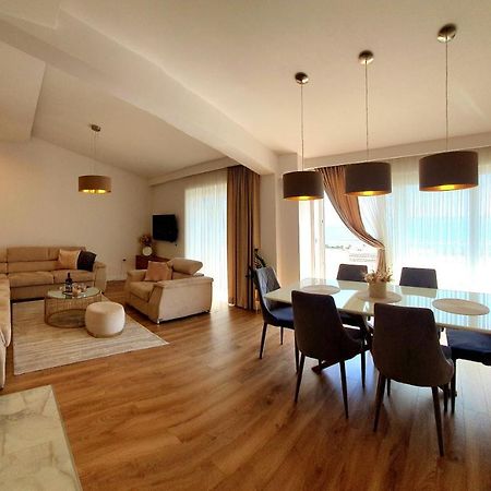 マカルスカGrey Houseアパートメント エクステリア 写真