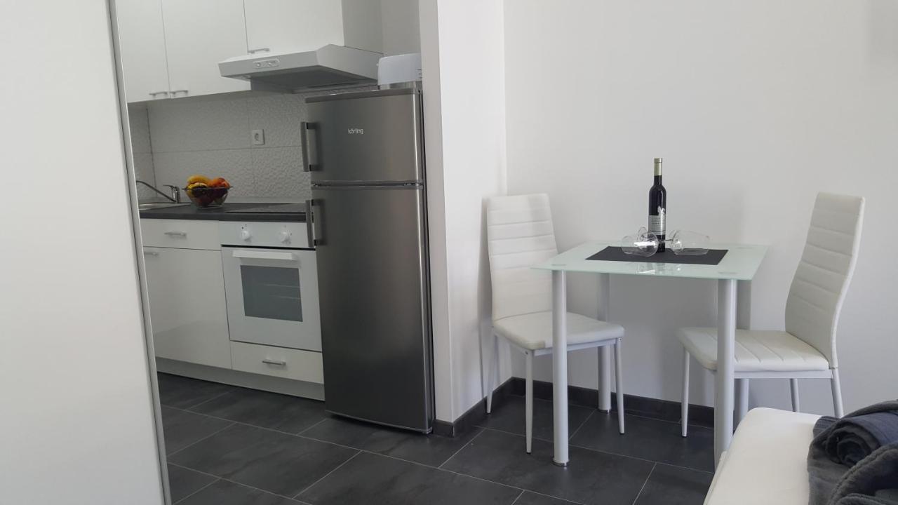 マカルスカGrey Houseアパートメント エクステリア 写真