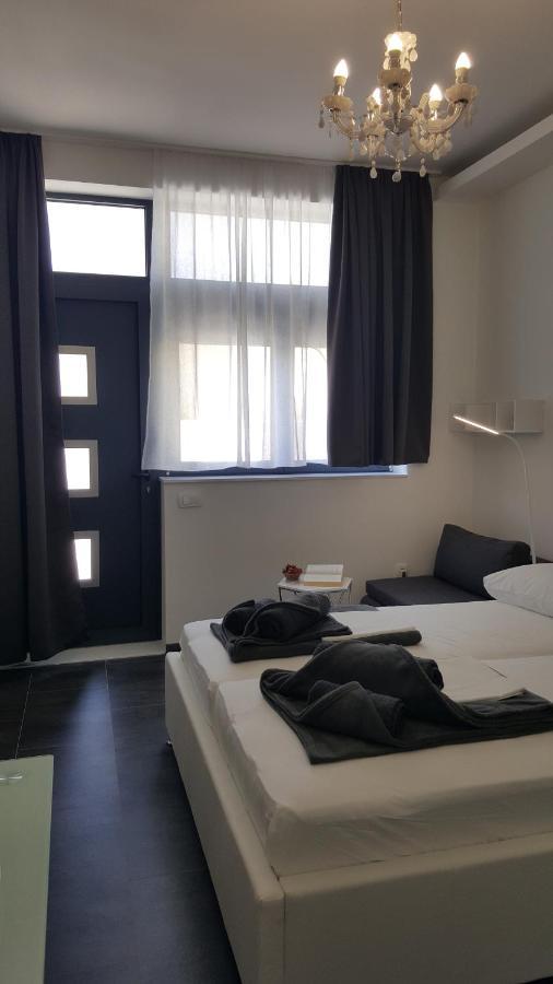 マカルスカGrey Houseアパートメント エクステリア 写真