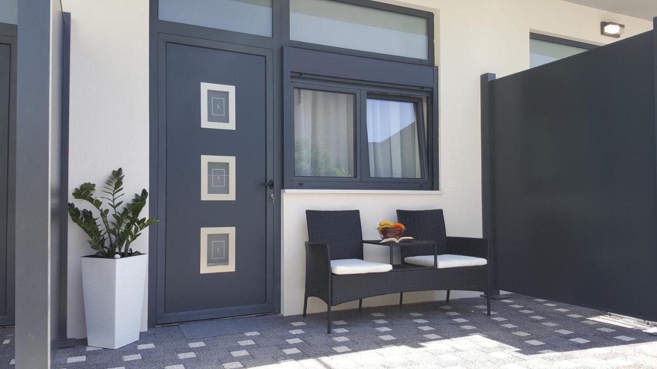 マカルスカGrey Houseアパートメント エクステリア 写真