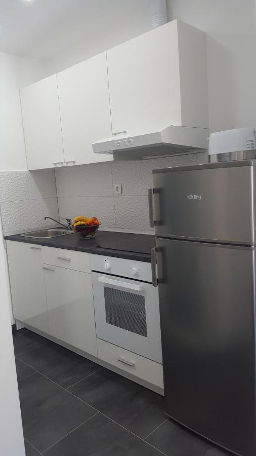 マカルスカGrey Houseアパートメント エクステリア 写真
