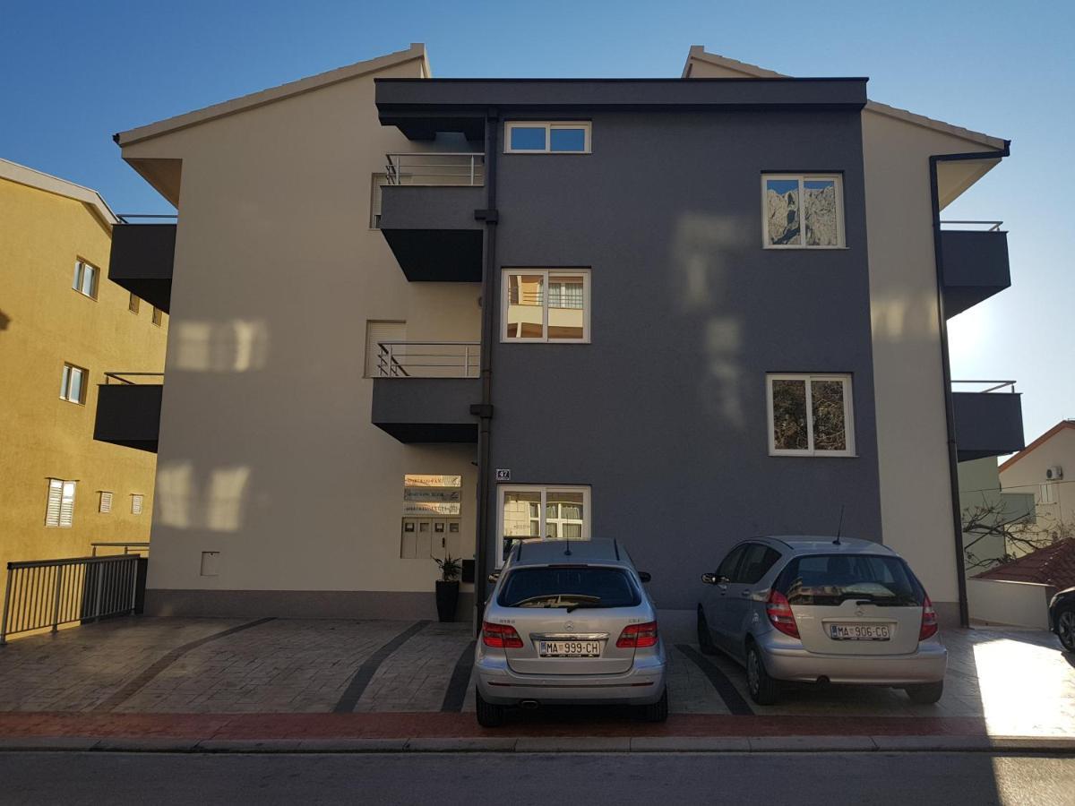 マカルスカGrey Houseアパートメント エクステリア 写真
