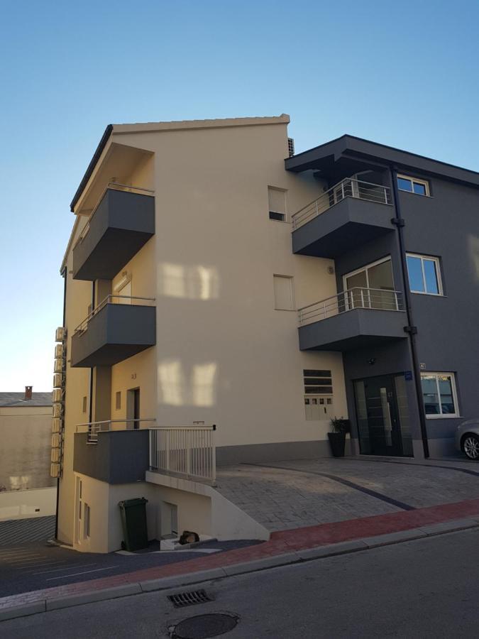 マカルスカGrey Houseアパートメント エクステリア 写真