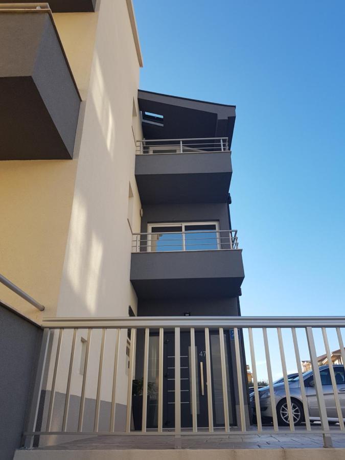 マカルスカGrey Houseアパートメント エクステリア 写真