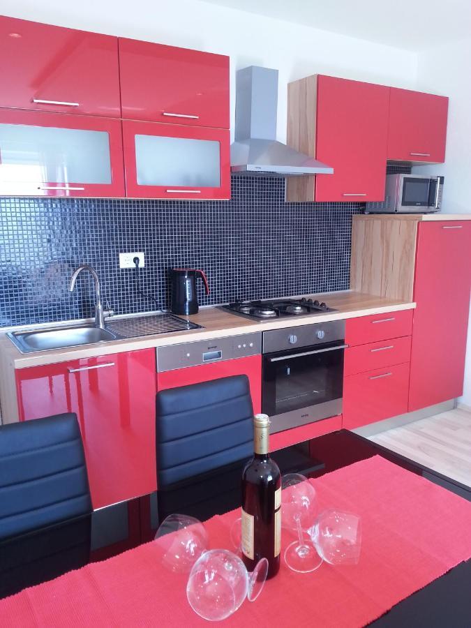 マカルスカGrey Houseアパートメント エクステリア 写真