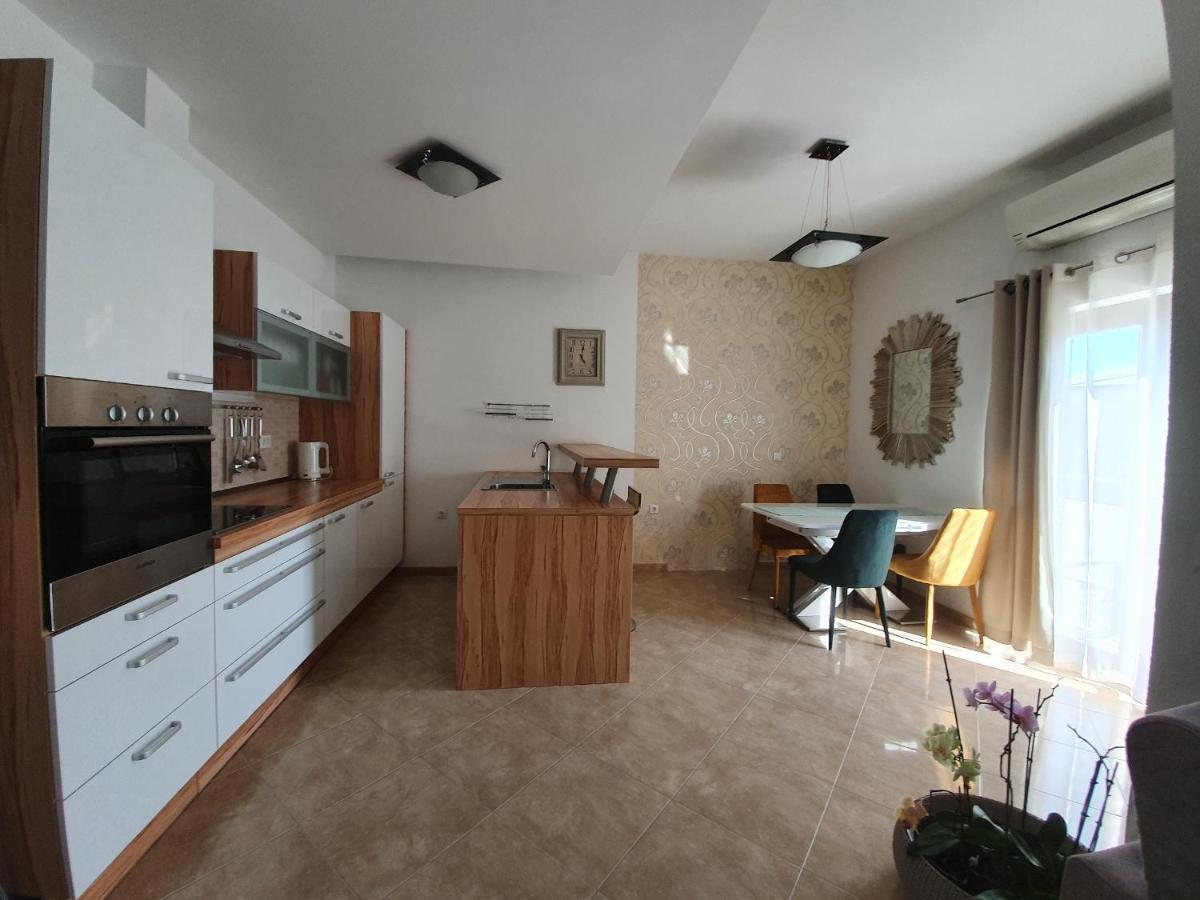 マカルスカGrey Houseアパートメント エクステリア 写真