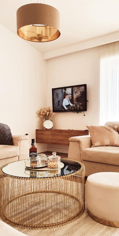 マカルスカGrey Houseアパートメント エクステリア 写真